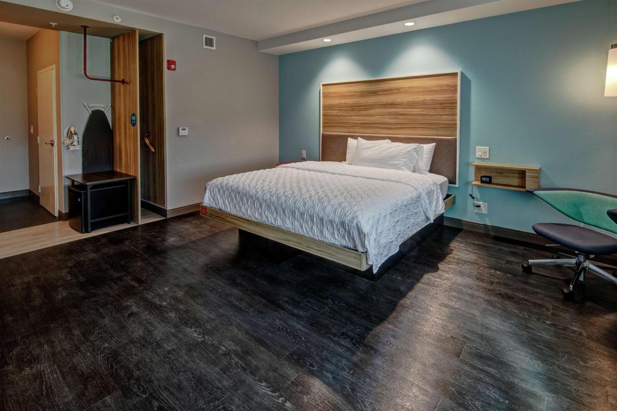 ทรู บาย ฮิลตัน โรอาโนค ฮอลลินส์ เวอร์จิเนีย Hotel โรอาโนก ภายนอก รูปภาพ